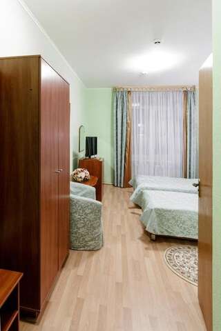 Гостиница Селигер Тверь Двухместный номер «Комфорт» с 1 кроватью или 2 отдельными кроватями-8