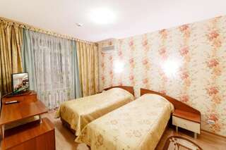 Гостиница Селигер Тверь Улучшенный двухместный номер с 1 кроватью или 2 отдельными кроватями-1